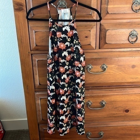 Zara Dresses & Skirts - Zara Women’s Black And Red Floral Dress, Size Medium, EUC.